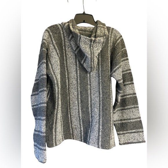 Unisex Handcrafted in Mexico Grey Size SMALL Hoodie Poncho Mexican  Rug - Picture 2 of 6